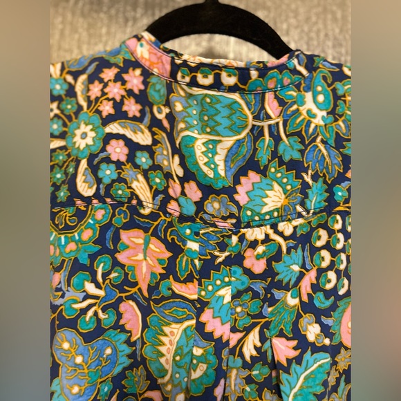 Bright Patterned LOFT Blouse - Picture 9 of 10